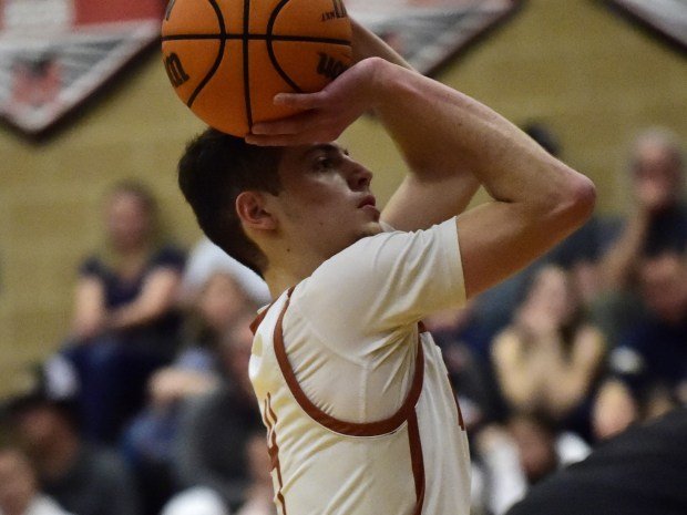 LONGMONT: Mead's Matthew Angelo shoots against Silver Creek Friday, Feb. 2, 2024. (Photo by Brent W. New/BoCoPreps.com)