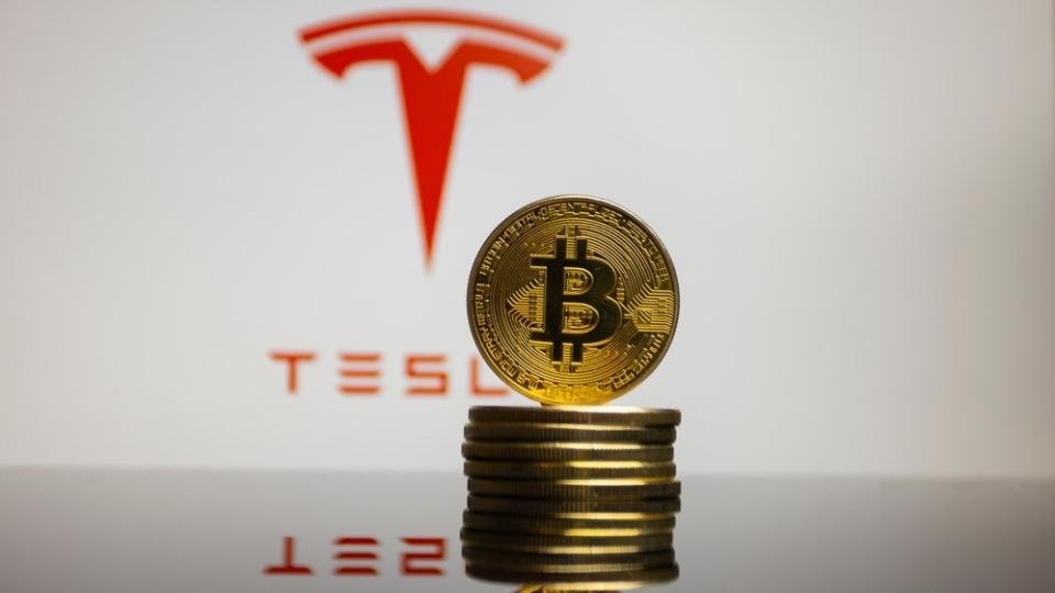 Here's How Much Tesla Would Have Made on Bitcoin If It Had HODLed