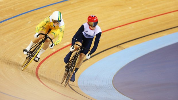 Anna Meares taking on Victoria Pendleton at the London 2012 Olympics.